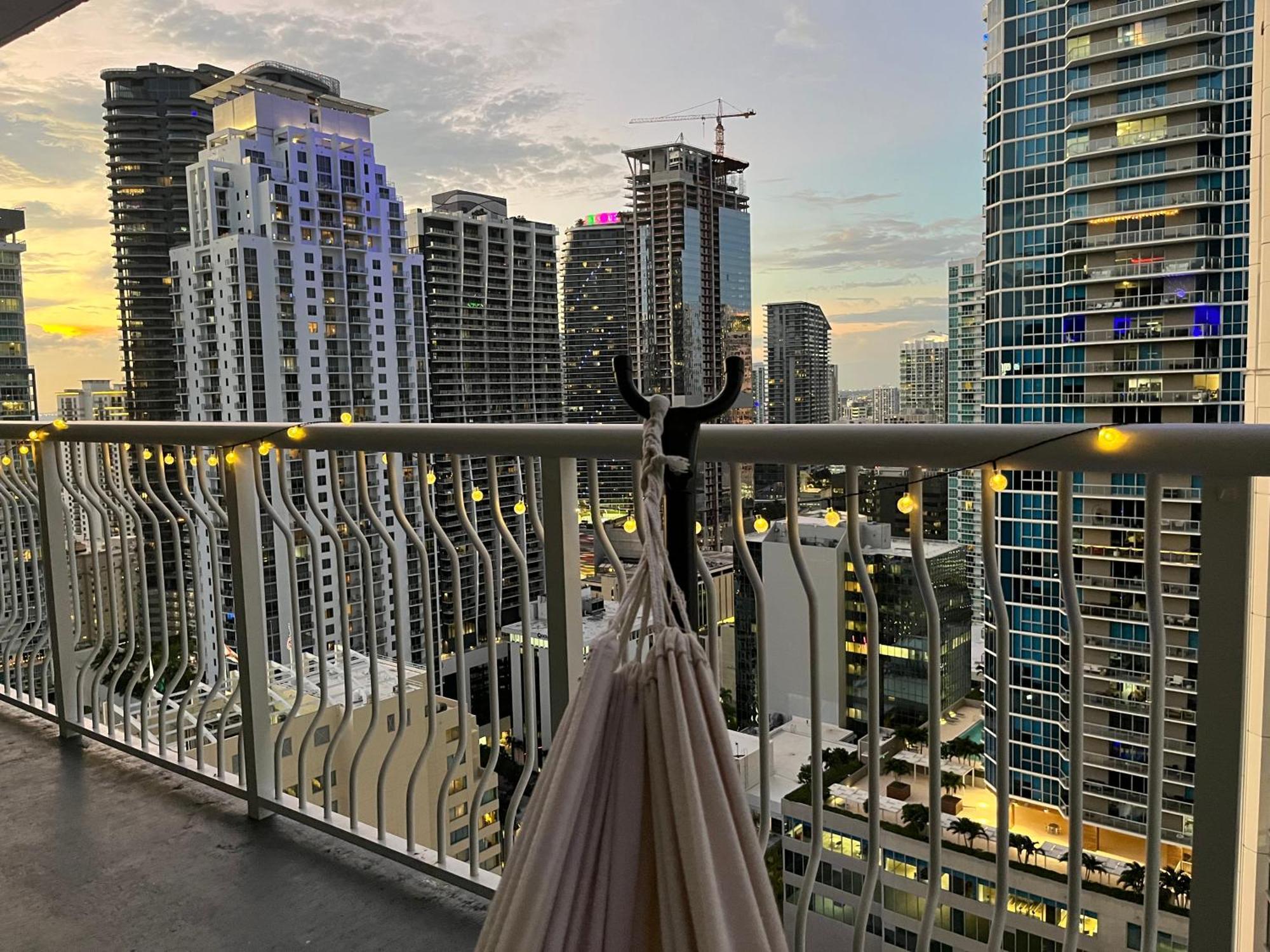 City & Sea View+Free Parking Modern Condo Miami Eksteriør billede